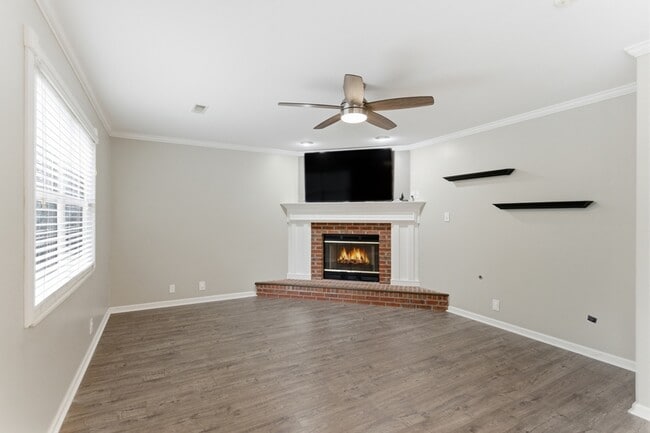 Building Photo - 10012 Double Tree Rd