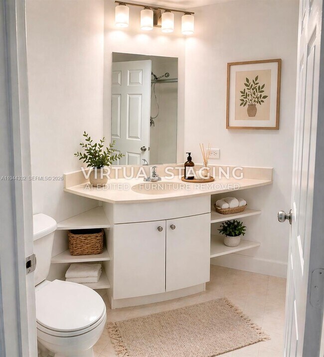 Building Photo - 17145 N Bay Rd