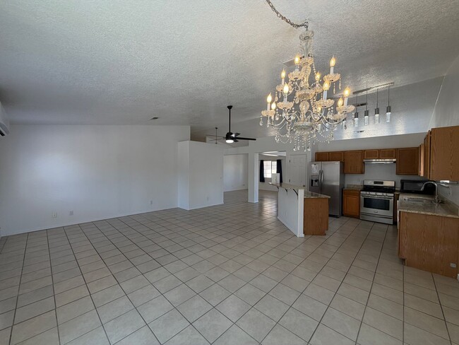 Building Photo - 1405 Secret Valley Dr SW