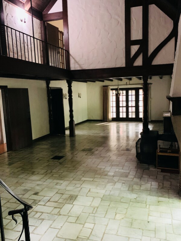 Building Photo - 6301 Alexander Dr