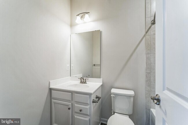 Building Photo - 3109 Potters Hill Rd