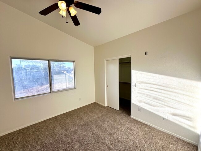 Building Photo - Adorable single story, corner lot home wit...