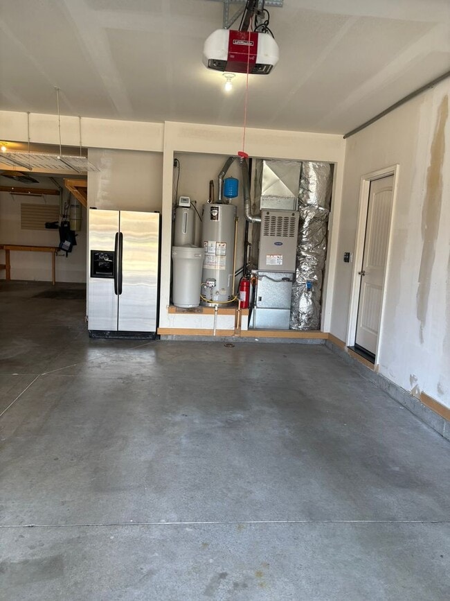 Building Photo - "Luxury Living: Stunning home with marble counter tops & Fireplace!"