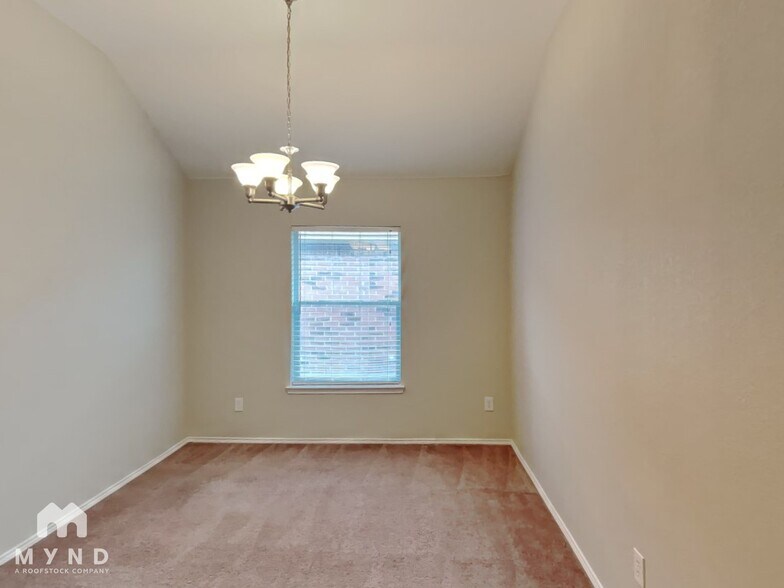 Building Photo - 1019 Cottontail Dr