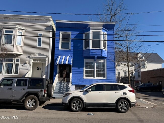 Building Photo - 184 Quail St