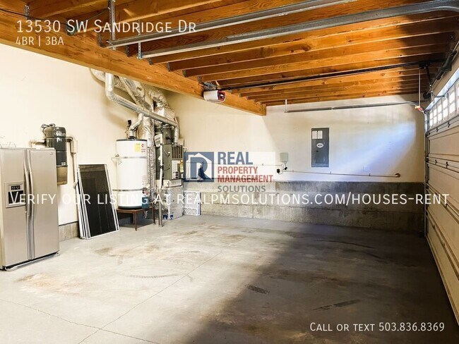 Building Photo - 13530 SW Sandridge Dr