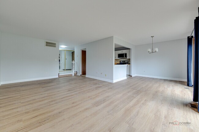 Building Photo - 676 Cumberland Trail