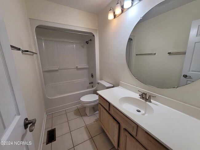 Building Photo - 6211 Wrightsville Ave