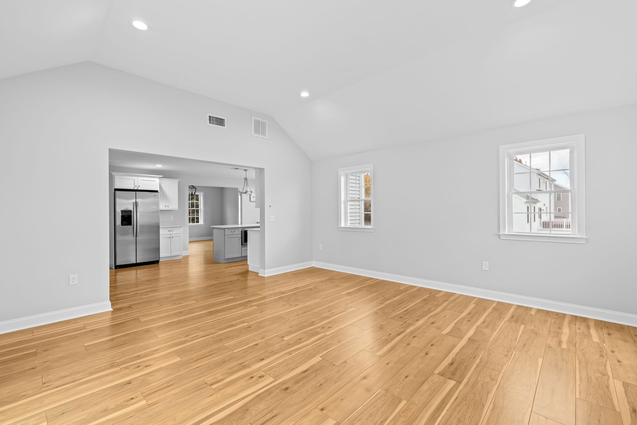 Building Photo - 145 Driftway