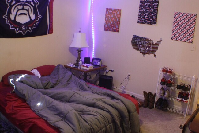 Building Photo - Lumpkin Square Apartments