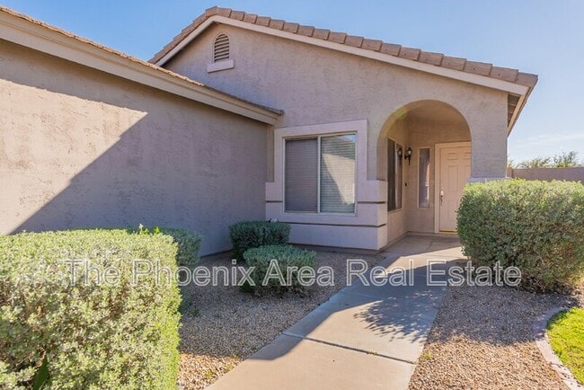 Building Photo - 1261 N Balboa Dr