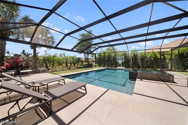 Building Photo - 7052 Live Oak Dr