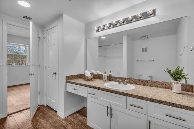 Building Photo - 101 SW 117th Ave