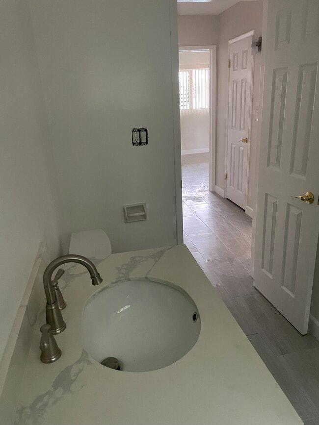 Bathroom - 1714 Grove St