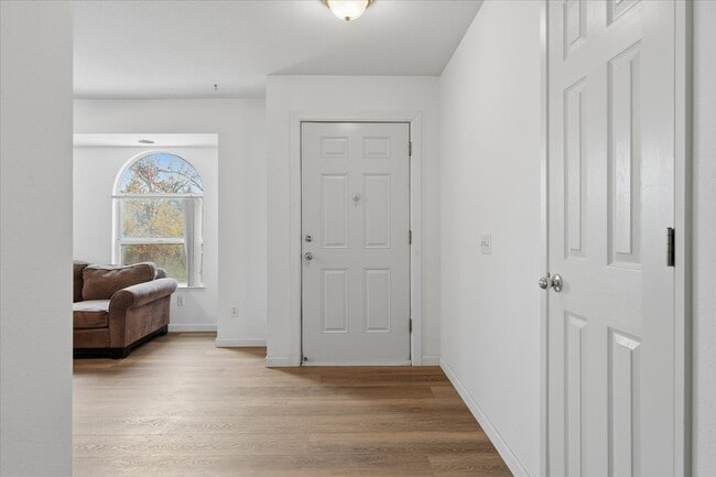 Building Photo - 43379 Leach Rd