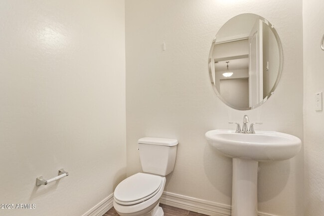 Building Photo - 2065 E Gemini Pl