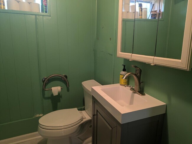 Building Photo - 508 Acton St
