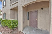 Building Photo - Charming Upgraded 3-Bedroom Condo with Community Amenities!