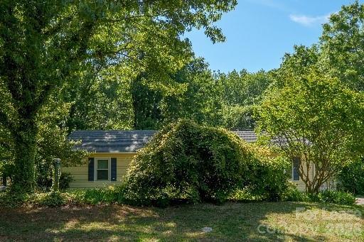 Building Photo - 21014 Pine Ridge Dr
