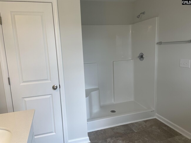 Building Photo - 129 Kings Parish Ct