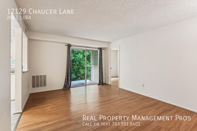 Building Photo - 12129 Chaucer Ln