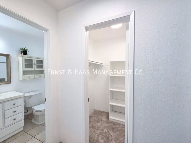 Building Photo - 3565 Linden Ave