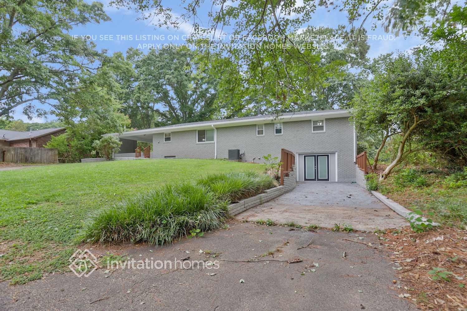 Building Photo - 944 Betty Dr