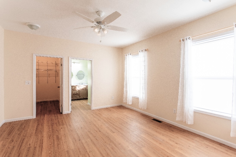 Building Photo - 4487 Straight Arrow Rd