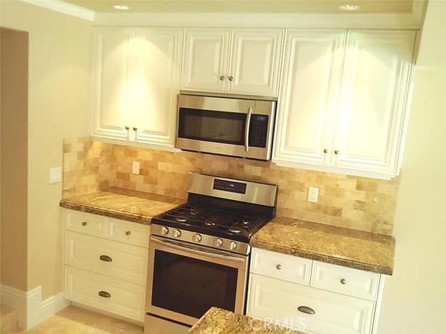 Building Photo - 608 Amber Dr