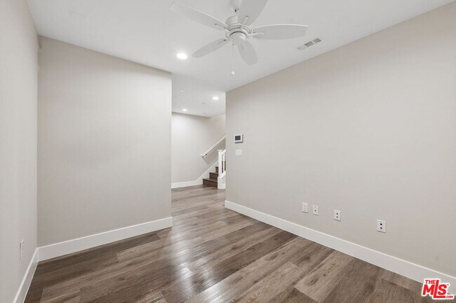 Building Photo - 4444 Paxton Pl