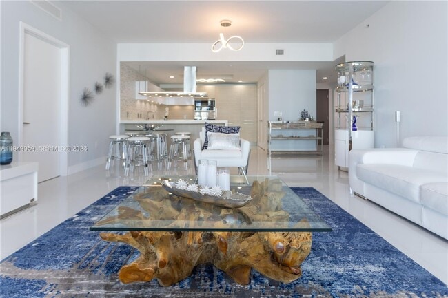 Building Photo - 17111 Biscayne Blvd