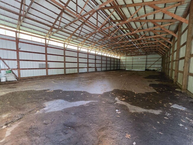 Building Photo - 24.2 Acres – Industrial Warehouse, Residential Or Office Space, Pole Shed & Recreational Land