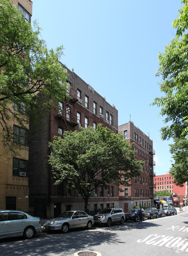 Primary Photo - 579-587 Fort Washington Ave