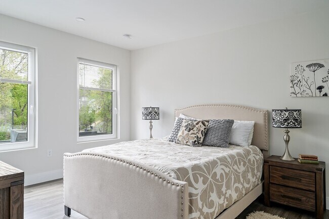 Building Photo - 50 Stedman St