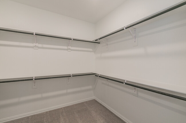 Walk-in closet - 1145 Concan Dr