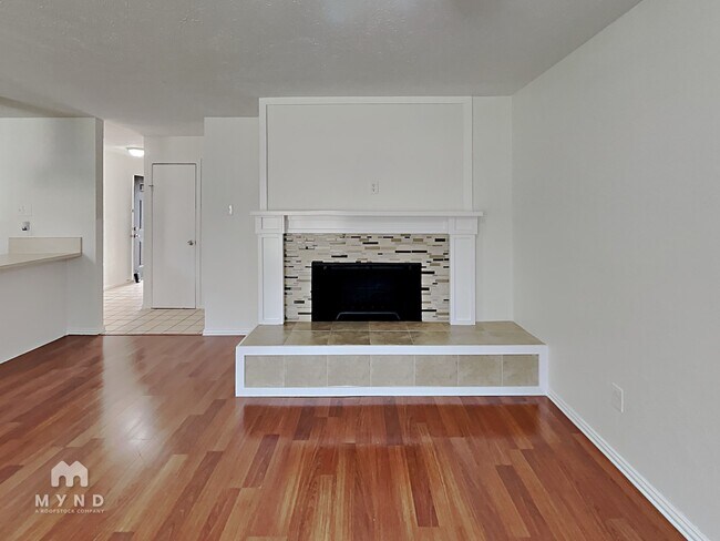 Building Photo - 551 Oldbridge Dr