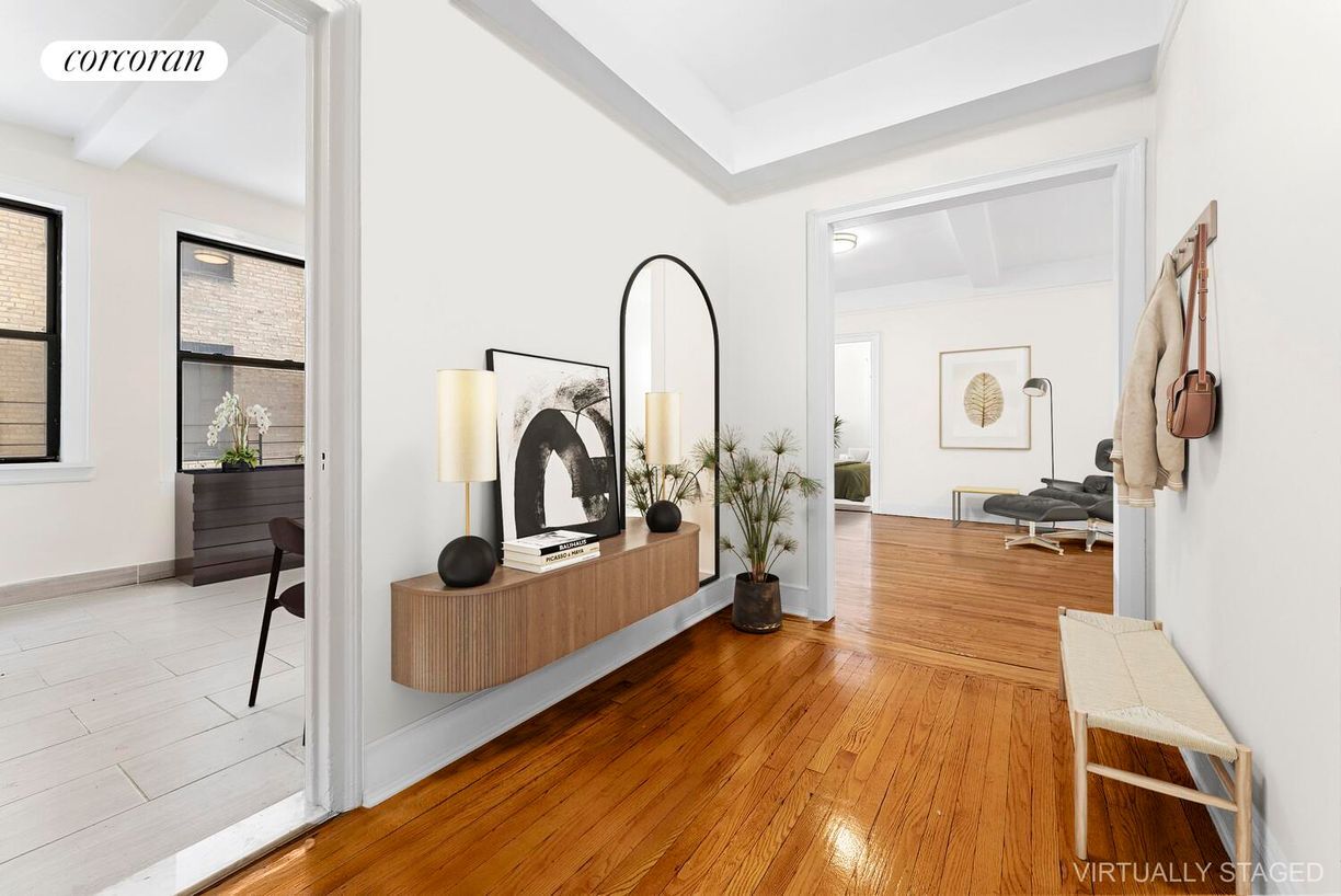 Building Photo - 175 W 76th St