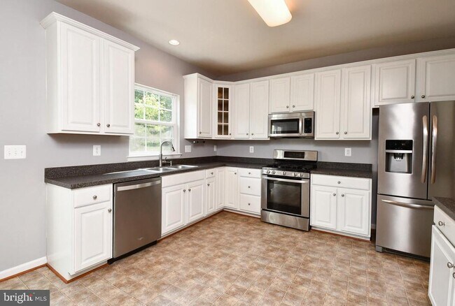 Building Photo - 1007 Wright Ct