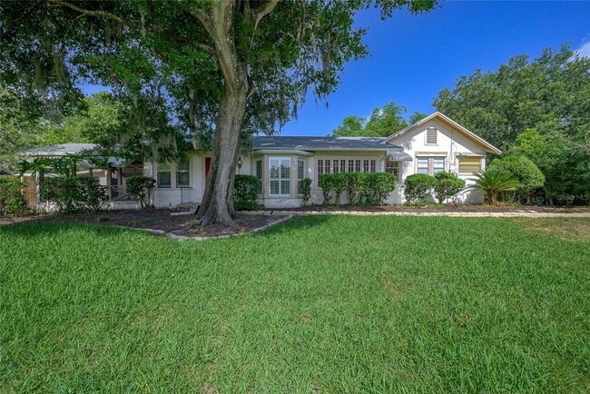 Primary Photo - 1621 Sunnyside Dr