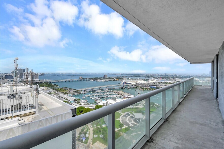 Building Photo - 50 Biscayne Blvd