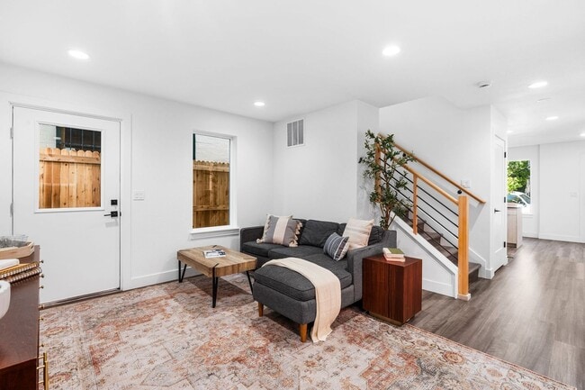 Building Photo - 1570-1574 Gilpin St