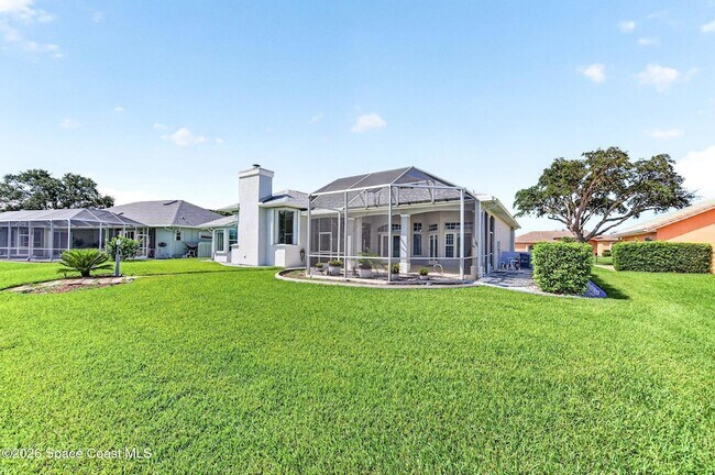 Building Photo - 975 Wildwood Dr
