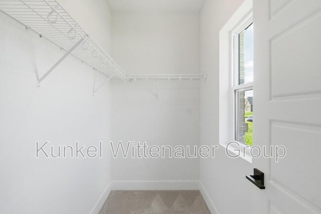 Building Photo - 837 Bushwood Way