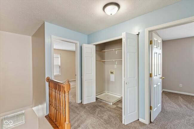 Building Photo - 2808 Dawnlake Dr