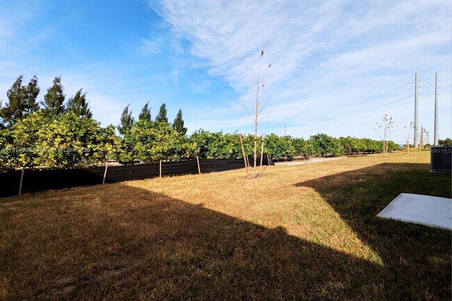 Building Photo - 2175 Chris Dr