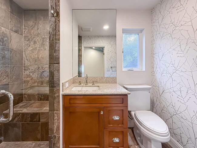 Building Photo - Upgraded Sherman Oaks 4+4 home - Ready for Move In!