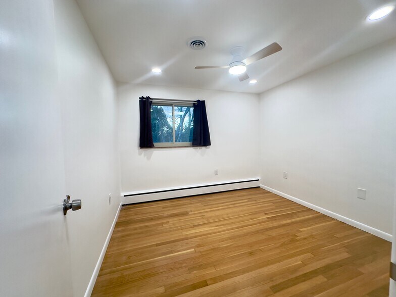 Building Photo - 1 High Acres Dr