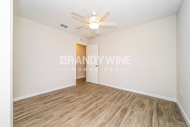 Building Photo - 471 Matilda Ln