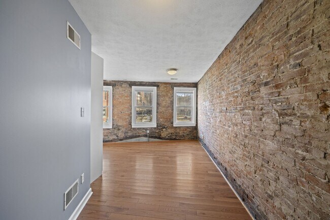 Building Photo - 4213 Butler St