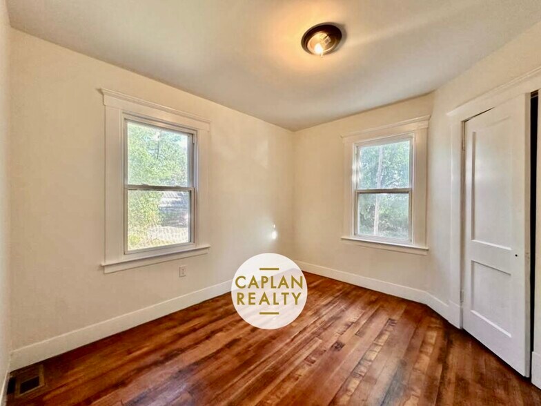 Building Photo - 1655 State St